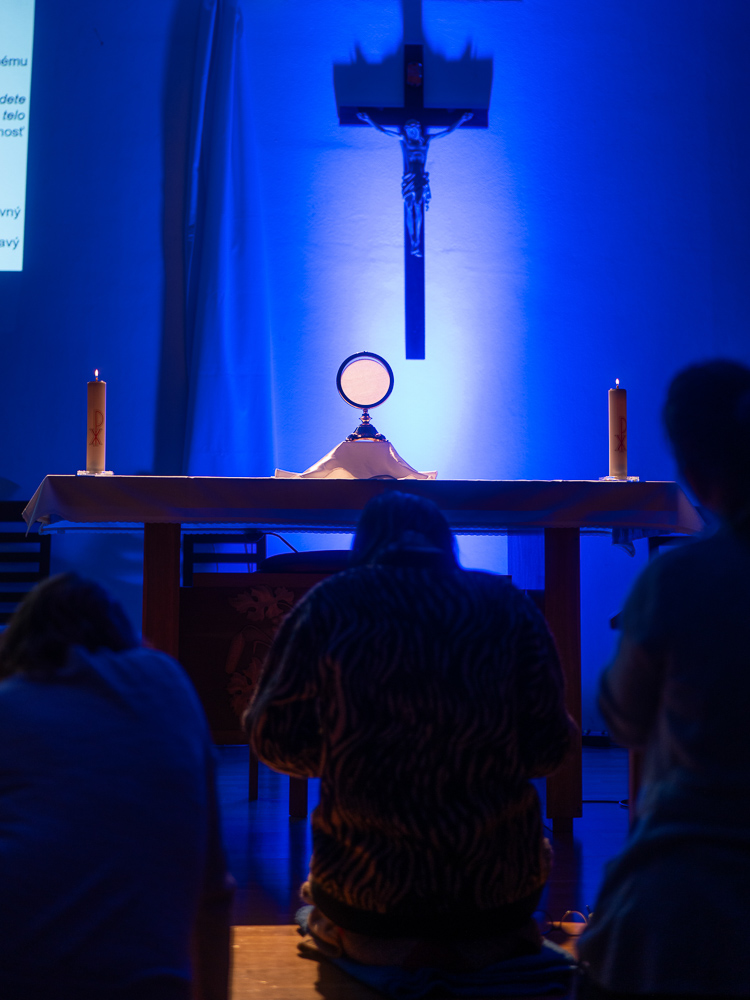 P1145471-adoracia adorácia